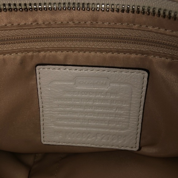 Coach purse - Picture 4 of 8